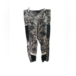 Pre Loved MOOB Sz Medium Tropical Leggings
